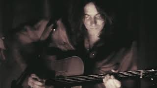 The Black Crowes - Hard To Handle - Live Acoustic by Amorica - Womb of the Free 2,919 views 1 year ago 1 minute, 52 seconds