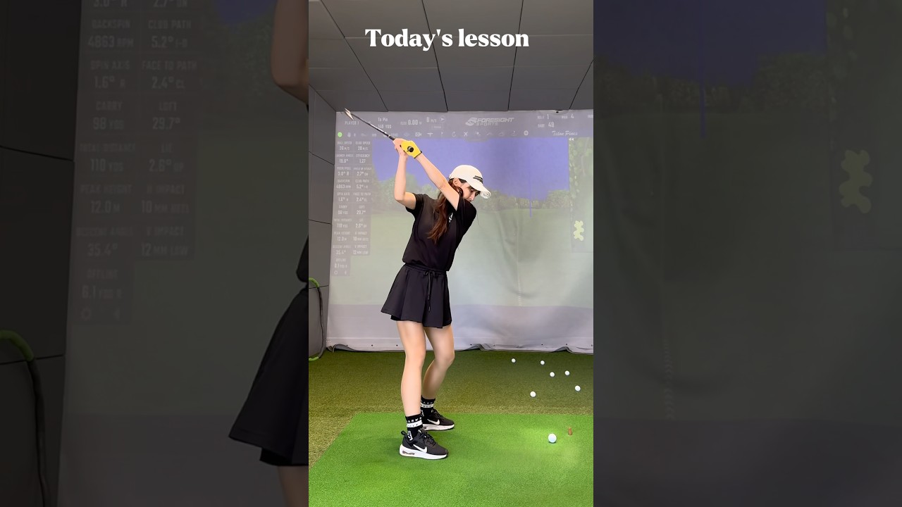7番アイアン🩵 #shorts #golf #ゴルフ #瀬戸晴加