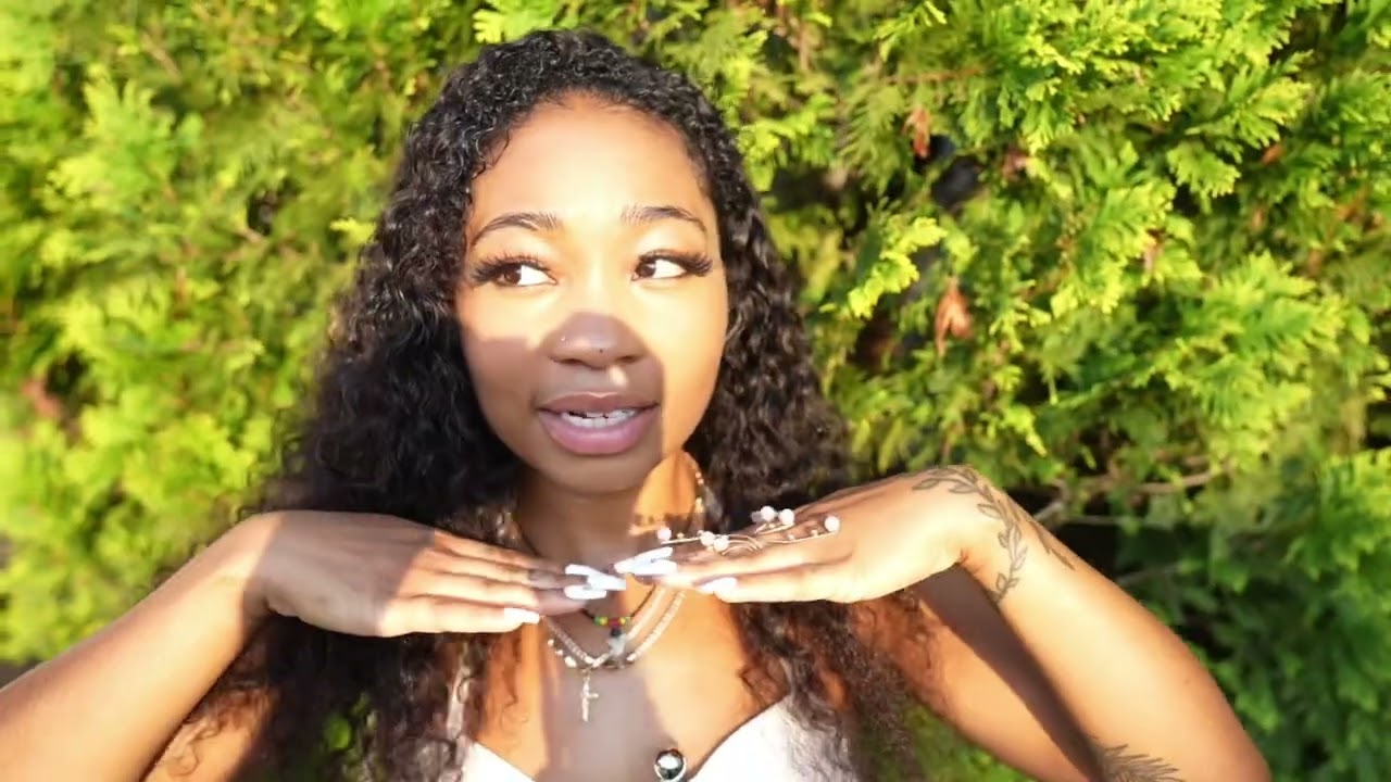 Watch Mina Wavii - Shake It Off OFFICIAL MUSIC VIDEO on YouTube Watch Mina Wavii - Shake It Off OFFICIAL MUSIC VIDEO on YouTube