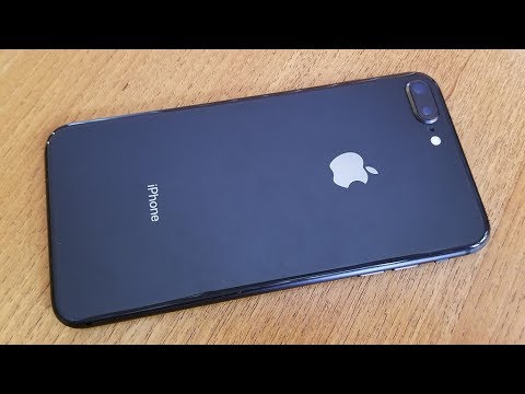 Thay đổi nền tin nhắn trên iPhone 8/8 Plus để thêm màu sắc và phong cách riêng của bạn vào điện thoại. Với những bước đơn giản, bạn có thể tùy chỉnh nền tin nhắn theo sở thích và cá tính của mình, từ những mẫu có sẵn đến những bức ảnh cá nhân. 