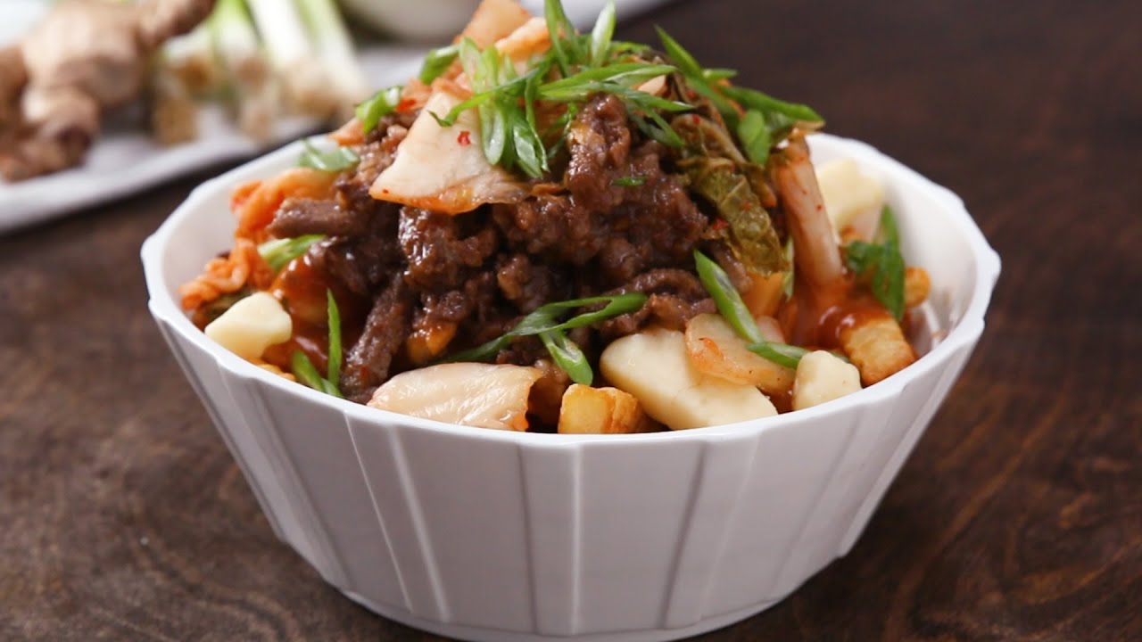 Poutine De Kimchi Et Boeuf Bulgogi • Tasty Miam