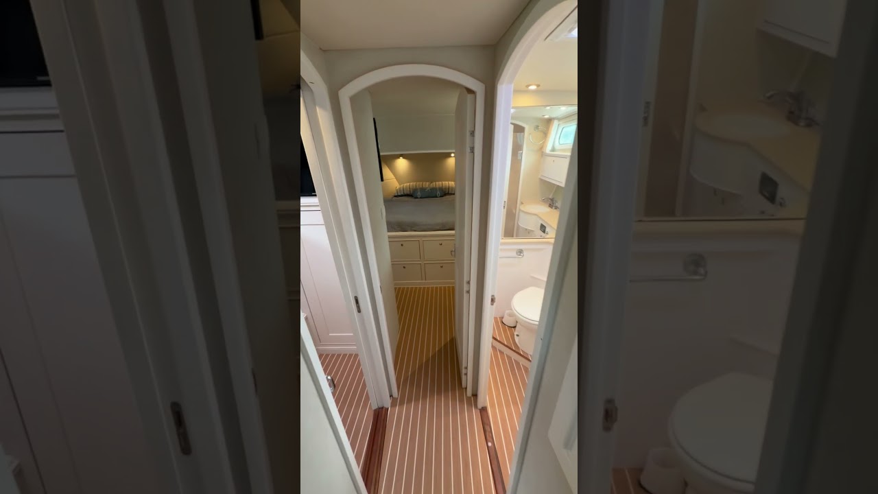 ⁣44 2006 Huckins Atlantic LADY ELIZABETH - Video Walkthrough