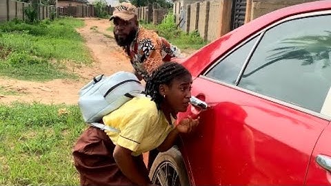 See what this Ev!l Man did to this Student Girl in a Lonely Road pretending to Help Her…😱😱😱