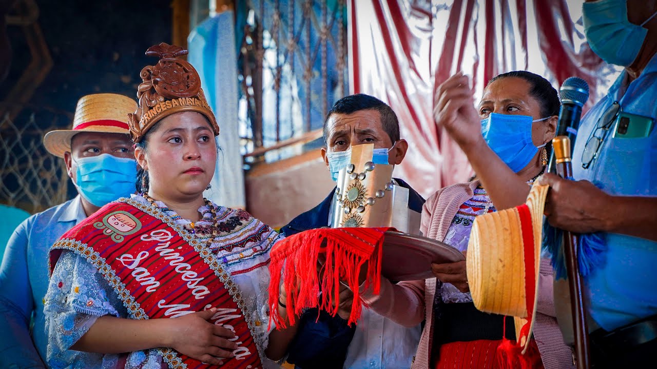 San Miguel Acatán - Princesa Maya Akateka - Carmen Andrés Andrés - YouTube