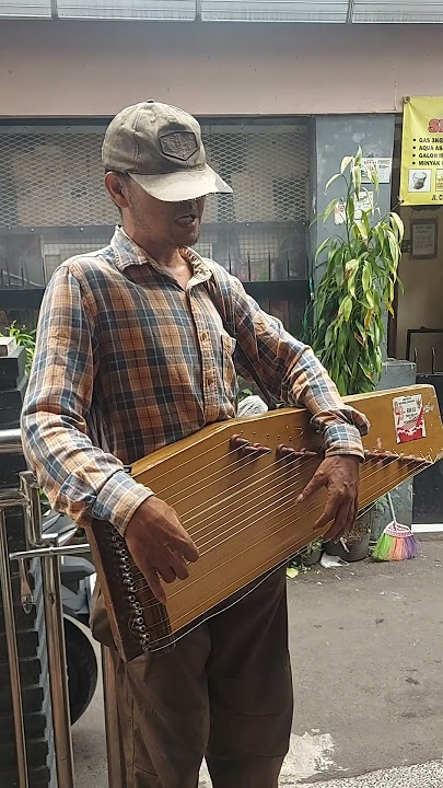Tumarima mah tumarima - suara indah pengamen sunda #hobahfamily #tumarima #tumarimamahtumarima