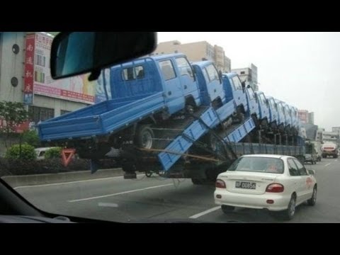 overloaded truck fails overloaded truck fails