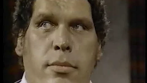 Lou Albano Confronts Andre the Giant on Piper's Pi...