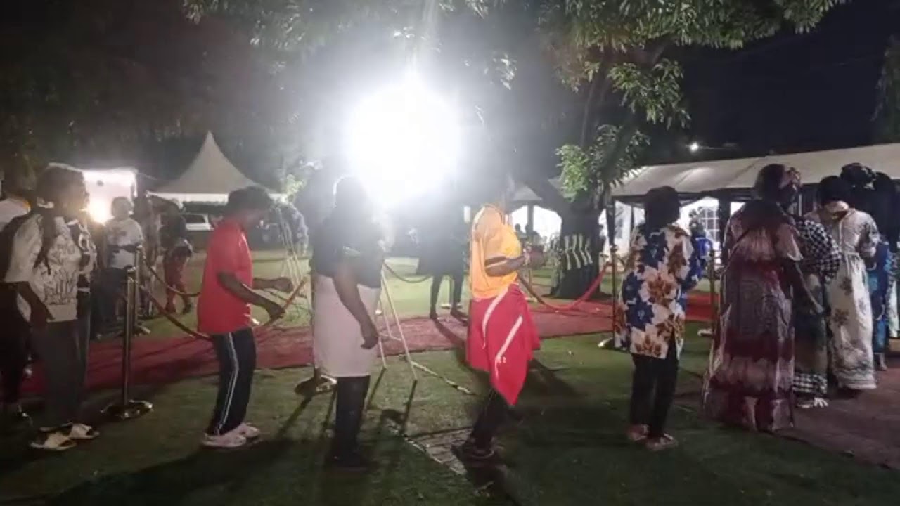 Tychique ndombasi est en direct !