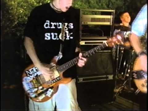 Punk music video thumbnail preview for Unsung Zeros - Not What I Expected
