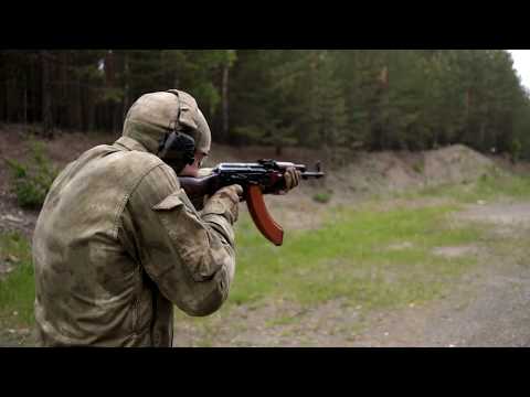 Video: Koľko nábojov dokáže vystreliť AK 47 za minútu?
