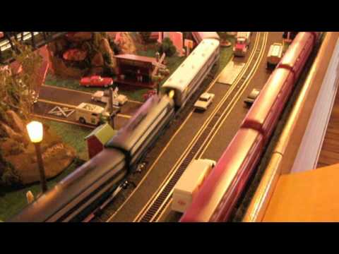 Lionel American Flyer B&O Pacific pulling a vintag...