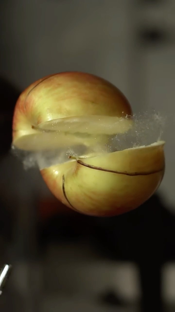 6500RPM Apple #shorts #slowmo #music #bratautumn