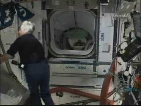 DISCOVERY / ISS CREW HATCH OPENING AND WELCOME CER...