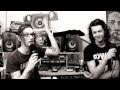 Capture de la vidéo Shaka Ponk Au Shaka Studio (Visite Rendezvouscreation N° 13)