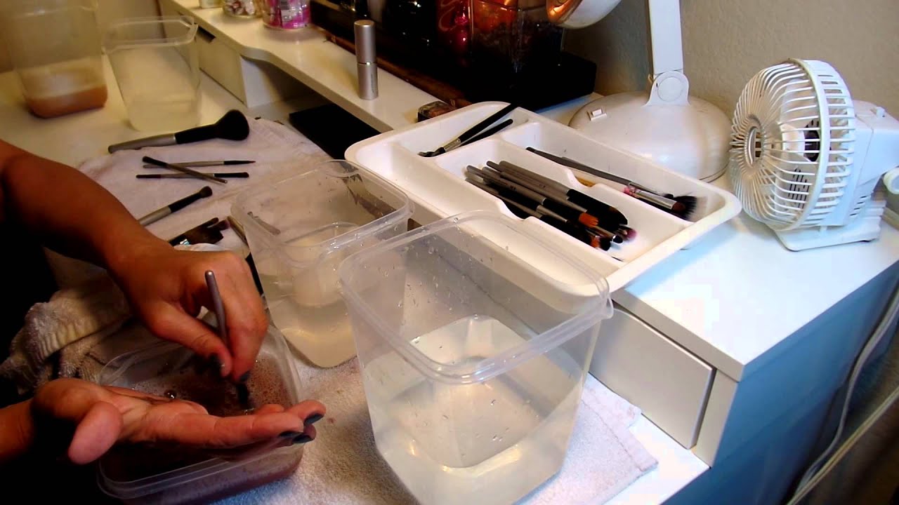 ASMRCleaning makeup brushesSilent No Talking YouTube