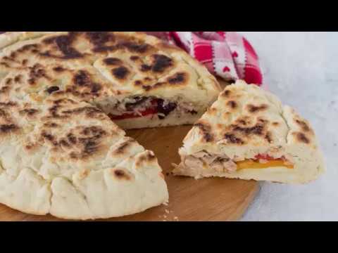 Focaccia veloce in padella con tonno e peperoni