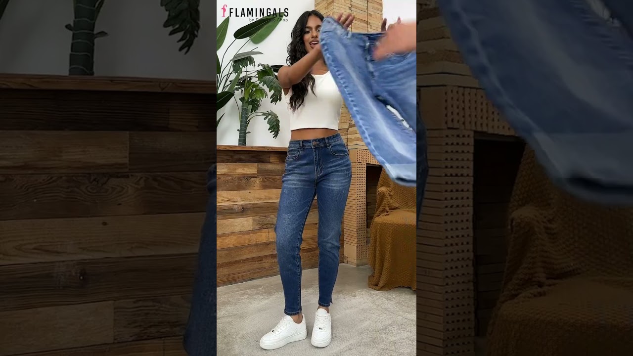 【Flamingals】Wash Roll Hem High Rise Straight Leg Capri Jeans