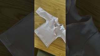 Baby present wrap shirt #sewingproject #diy #baby #sewing #babygirl #babyclothes #shorts #crafts