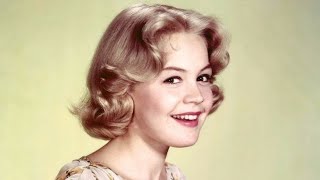 Celebrity Sandra Dee's MostGlamorous & Unforgettable Photos - Hollywood Leg. Net Worth