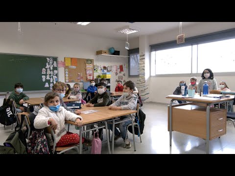 Vídeo: Els mals de cap són un signe precoç d'embaràs?