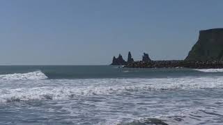 Черный пляж Рейнисфьяра (Reynisfjara) и колонны Рейнисдрангар