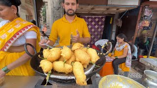 Kolhapur's Famous Mirchi Ka Pakora | Indian Street Food