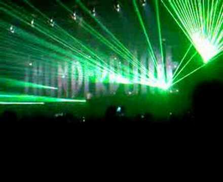 partynextdoor THUNDERDOME 15 JAAR !! !! !!