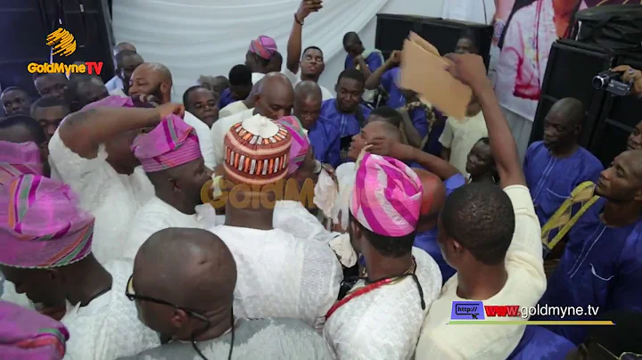 SAHEED OSUPA SPRAYS K1 DE ULTIMATE AS HE PERFORMS AT TAYE CURRENCY'S DAUGHTER'S WEDDING