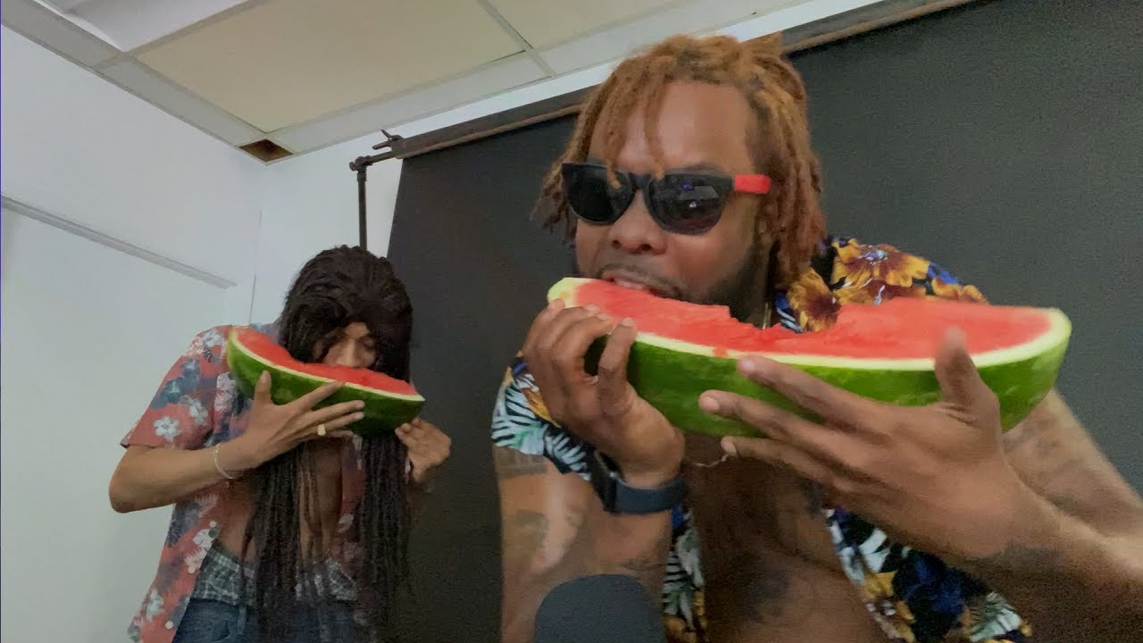 Omarion Sings Bria's Interlude and Eats Watermelon (Verzuz Parody) 🍉 🤣