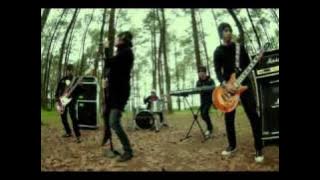 Five Minutes - SKSJ (Semakin Kukejar Semakin Jauh)