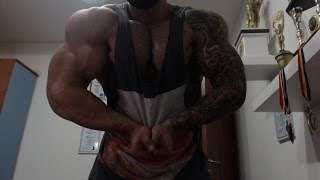 56 Cm Biceps Flexing Roberto 21 Years Old