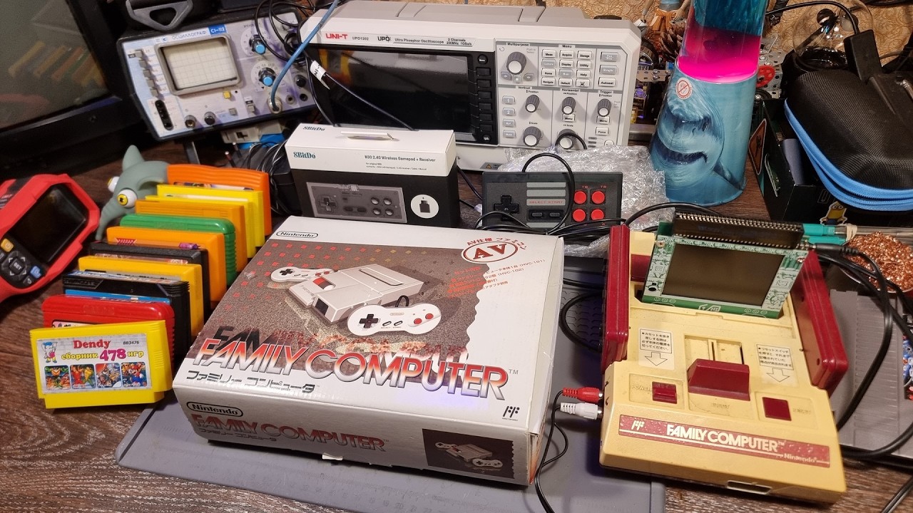 FamiCom AV поток) (18+)