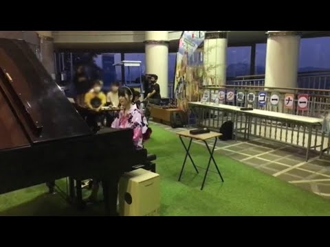 稲佐山ストリートピアノ で「君をのせて」弾いたら癒し空間になった！？？『天空の城ラピュタ』主題歌
