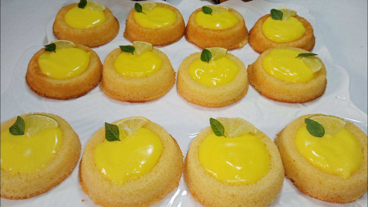 ميني كيك بكريمة الحامض مستحيل تجربيهم و متعاوديهمش في آخر لحظة حضريهم خفاف ولذاذ هشاش