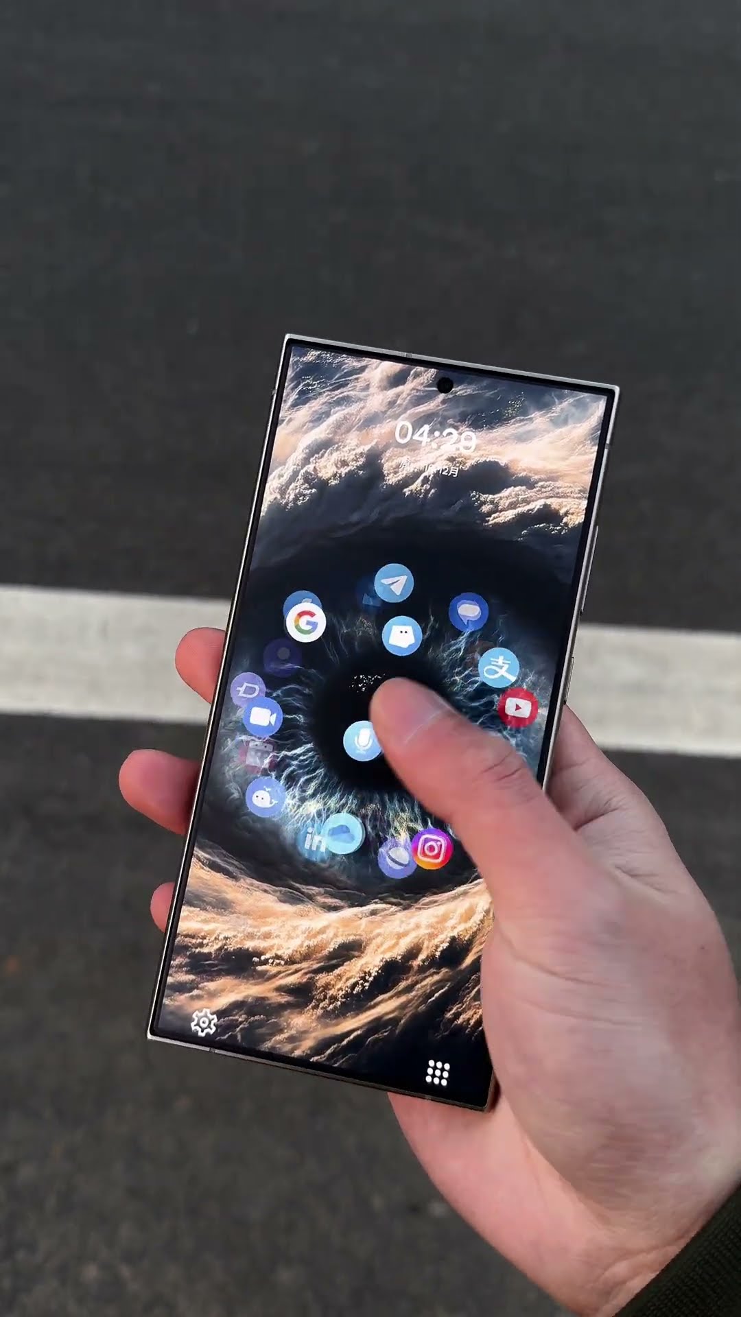 It is said that everyone's Samsung phone is different Samsung Play with numbers #shorts