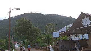 Bukit Sulap Tampak Dari Bawah Di Belakang Pasar Satelit Lubuklinggau Resimi