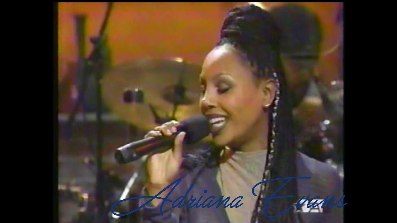 Adriana Evans Love Is All Around (live tv appearance)