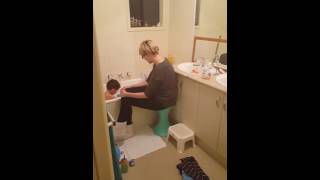 Noah's bathtime singalong