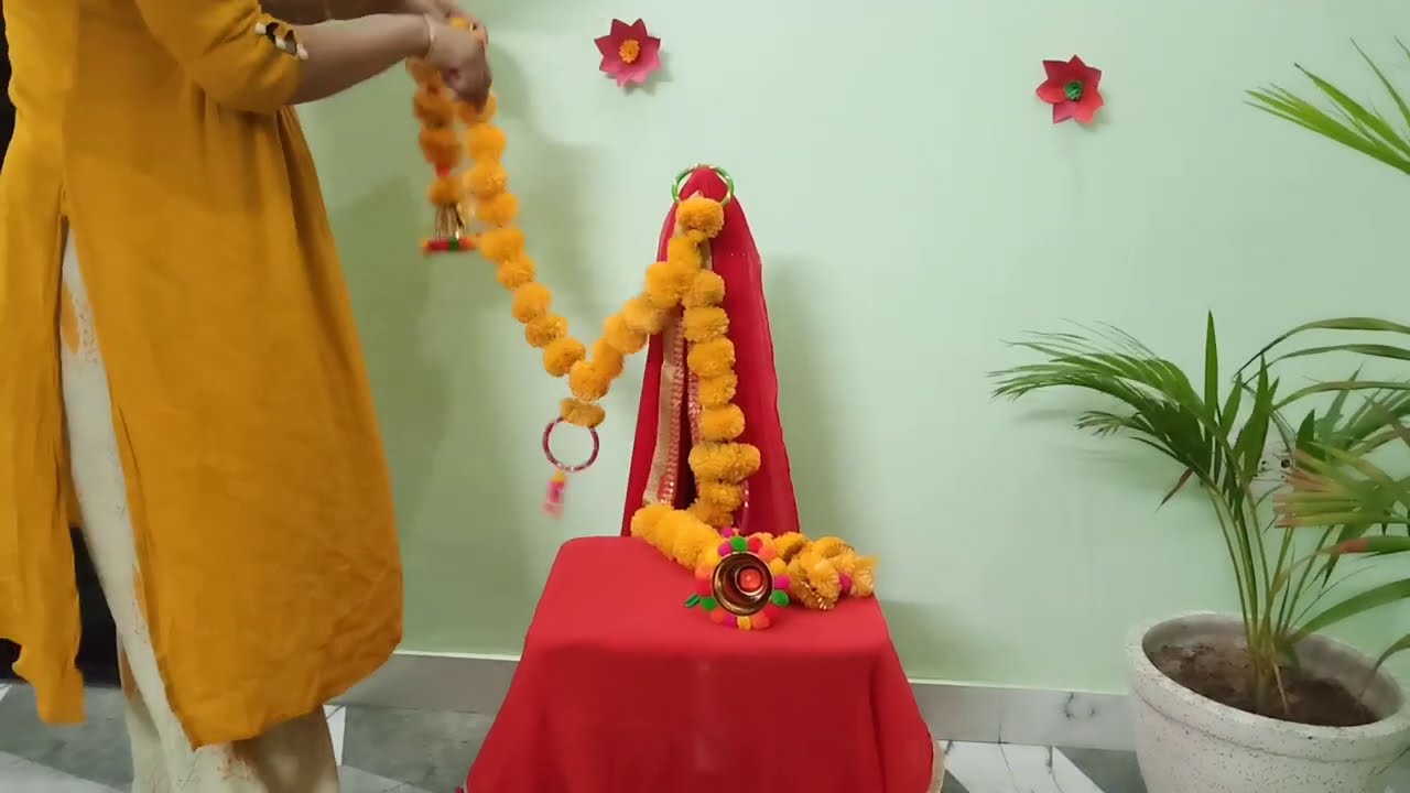 #Ganpati #Decoration Idea With Limited Supplies At Home | #CraftLas