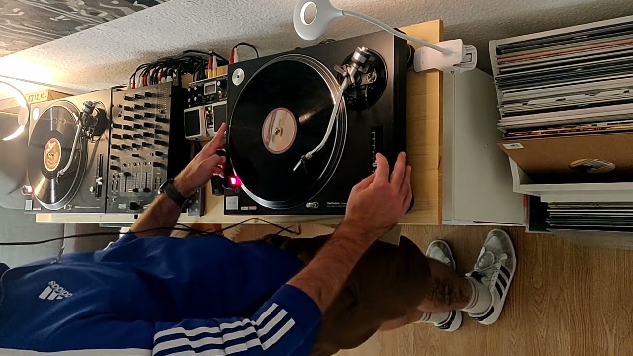 Echoes of Indigo: A Tribute to 2010s Minimal Scene