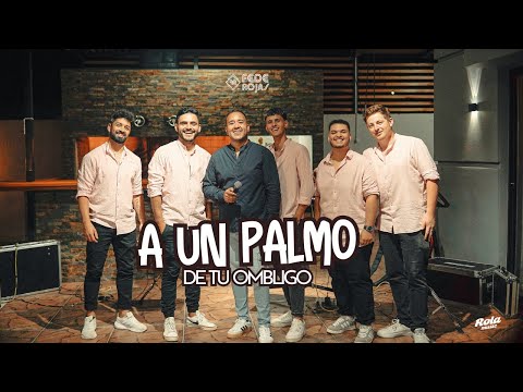 A UN PALMO