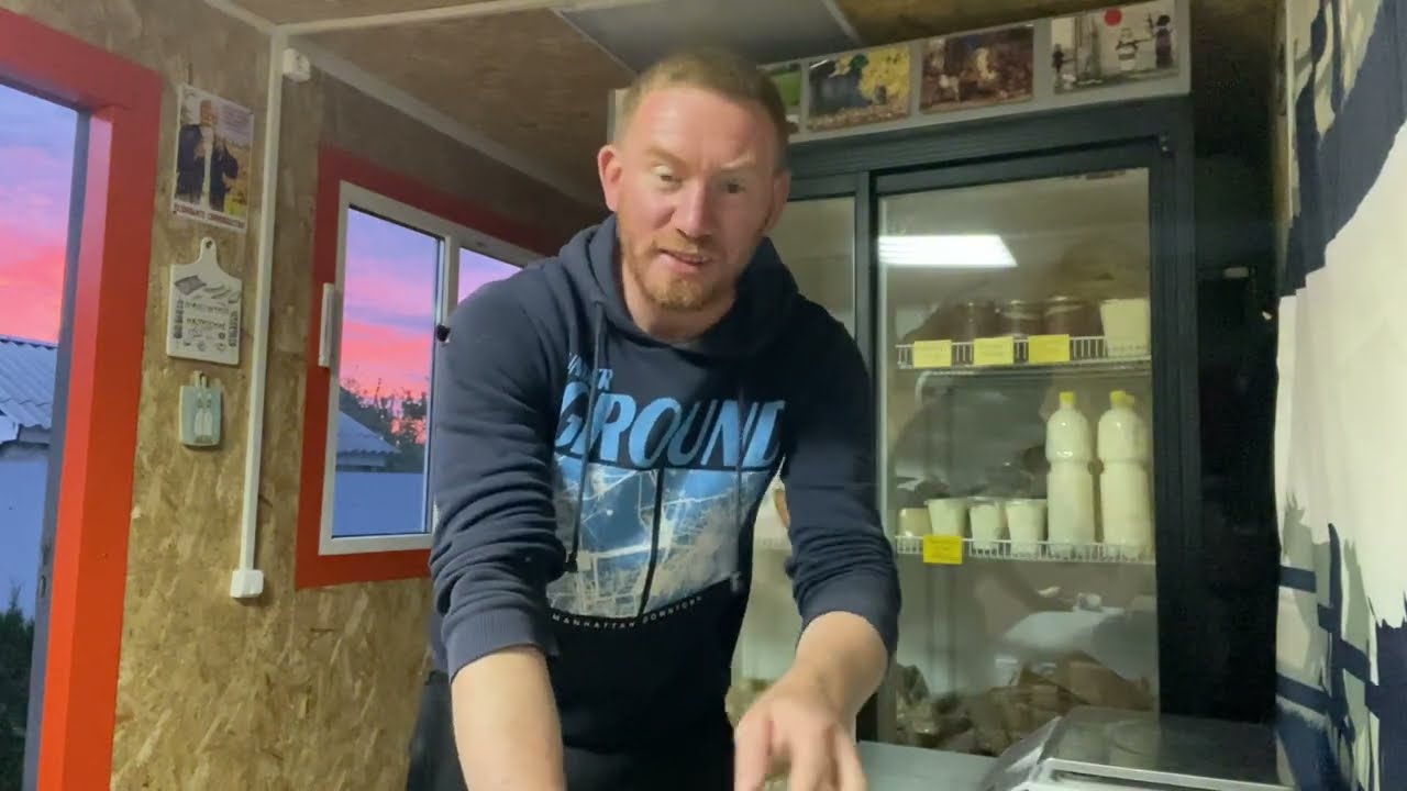 БАБУЛЯ ПОПРОСИЛАСЬ НА РЫНОК, САМА КУПИЛА СЕБЕ РАССАДУ, А САЖАТЬ ТЕПЕРЬ МНЕ 🤣🤣🤣