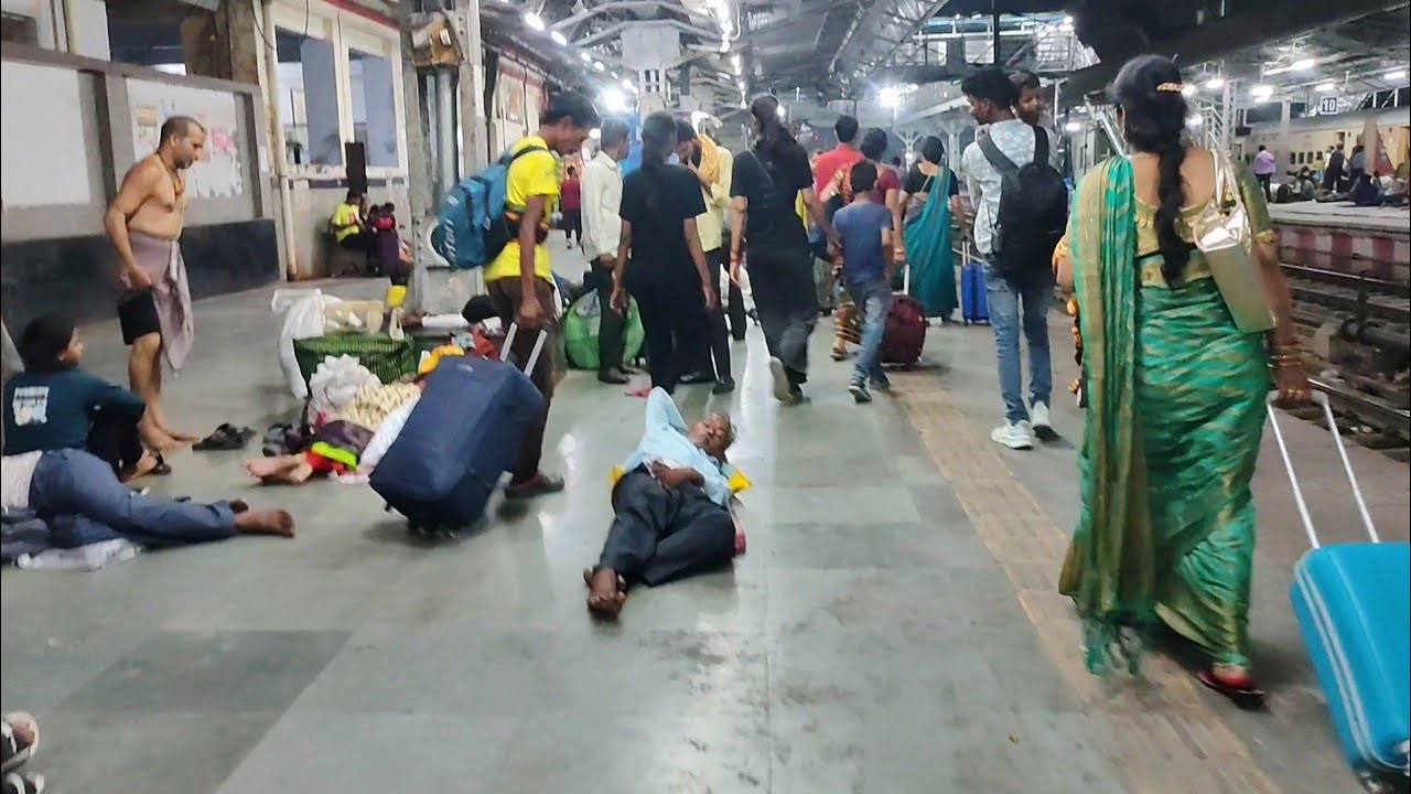 😍Finaly Mein Assam se Vrindavan Pahuch hi gaya🥳🌺. 