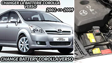 Où se trouve la batterie de ma Toyota Corolla ?