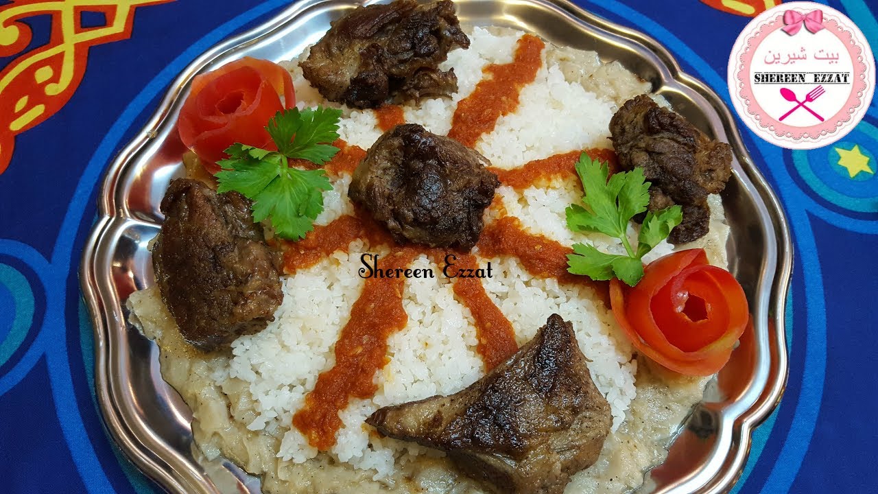 فتة اللحمة والرقاق بالخل والثوم بطريقتى