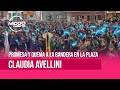 CLAUDIA AVELLINIPROMESA Y QUEMA A LA BANDERA EN LA PLAZA