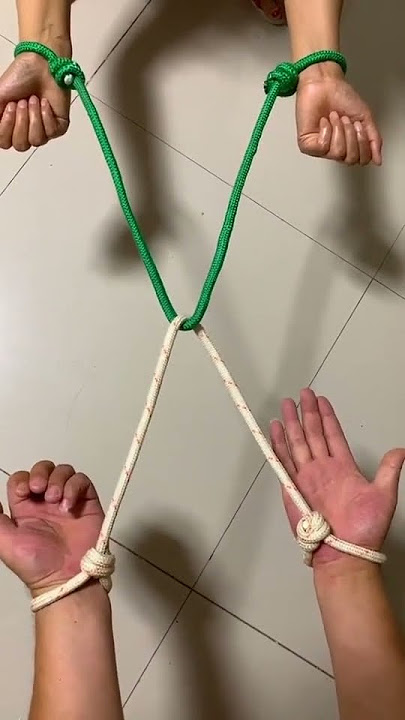 A fantastic and fun knotting game.