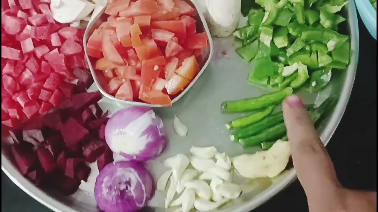 In  Sabjiyon Ko Milakar Ye Banaen 