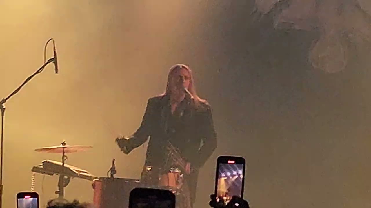 Puzzle - Everyone Left [live @ Rialto Theatre]