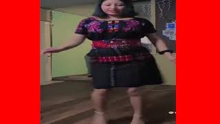 Chapinas atrevidas en Tik Tok mínimo